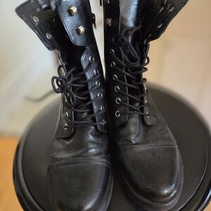 Marc Fisher Black Leather Interior